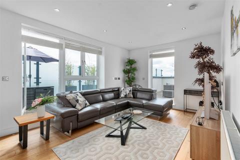 1 bedroom flat to rent, Coombe Lane, Raynes Park SW20