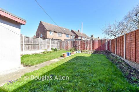 3 bedroom semi-detached house for sale, Hall Crescent, Aveley, South Ockendon, Essex