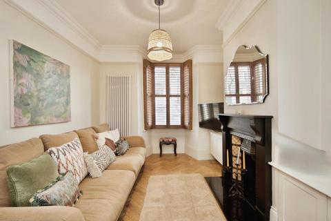3 bedroom terraced house for sale, Carnarvon Road, LONDON, London, E18