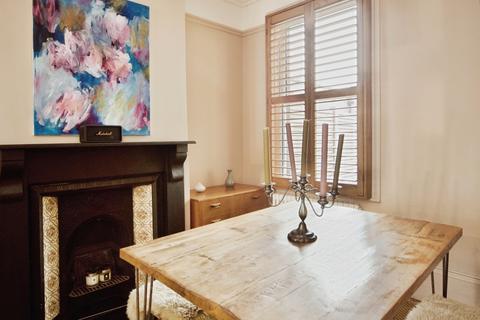 3 bedroom terraced house for sale, Carnarvon Road, LONDON, London, E18