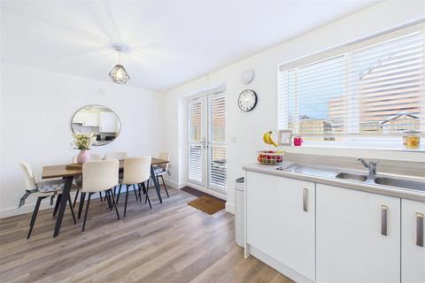 undefined, Modern living on Nailsea’s countryside edge