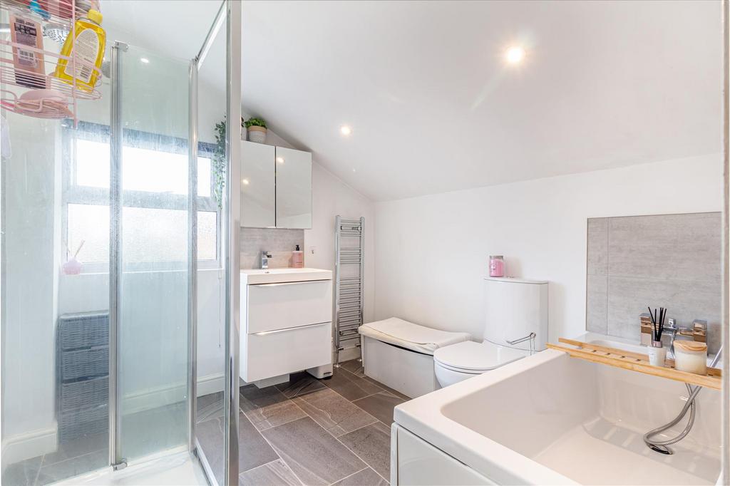 Bathroom-1.jpg