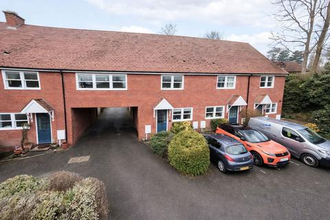 3 bedroom terraced house for sale, Park Drive, Market Harborough LE16
