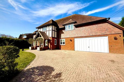 5 bedroom detached house to rent, St. Lawrence Avenue, Bidborough, TN4