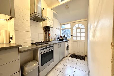 undefined, Grove Green Road, London, E11