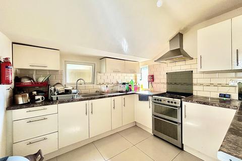 undefined, Windsor Road, London, E10