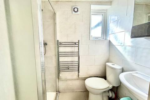 undefined, Windsor Road, London, E10