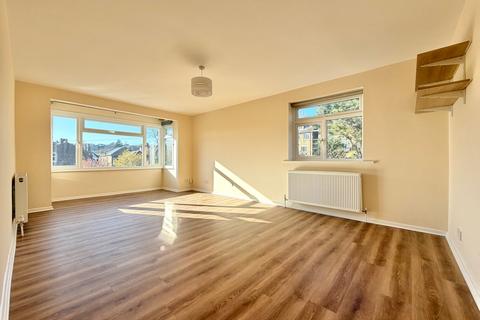 2 bedroom flat to rent, Surrenden Lodge, Brighton, BN1