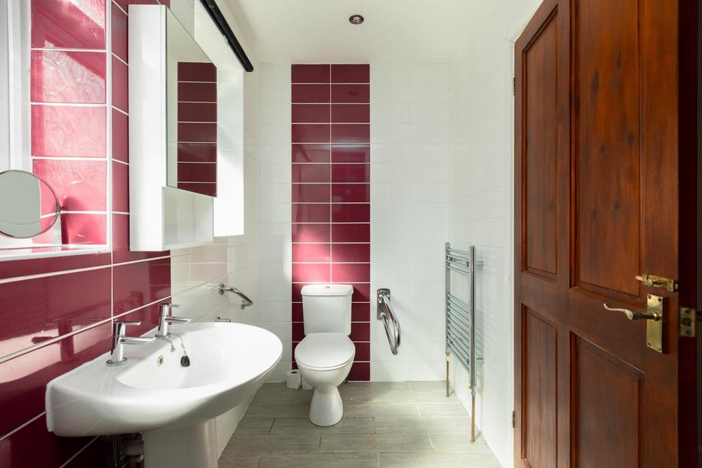 152 Stockwood Lane-3.jpg