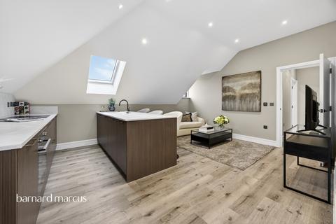 1 bedroom flat for sale, Abbotswood Road, London