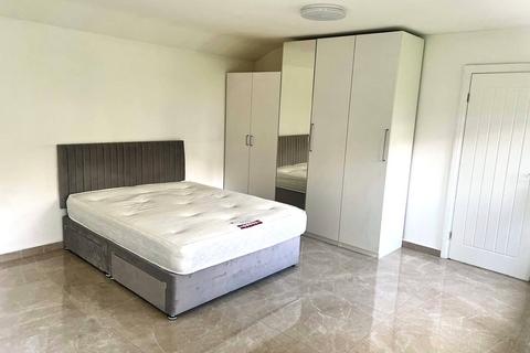 undefined, Redden Court Road, Romford, RM3