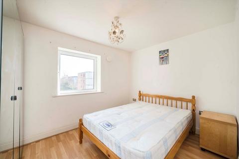 1 bedroom flat to rent, Holland Gardens, Brentford TW8