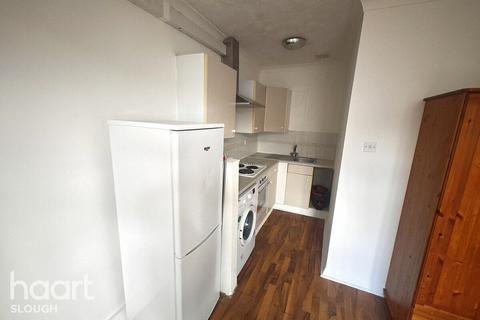 undefined, Hencroft Street South, SLOUGH