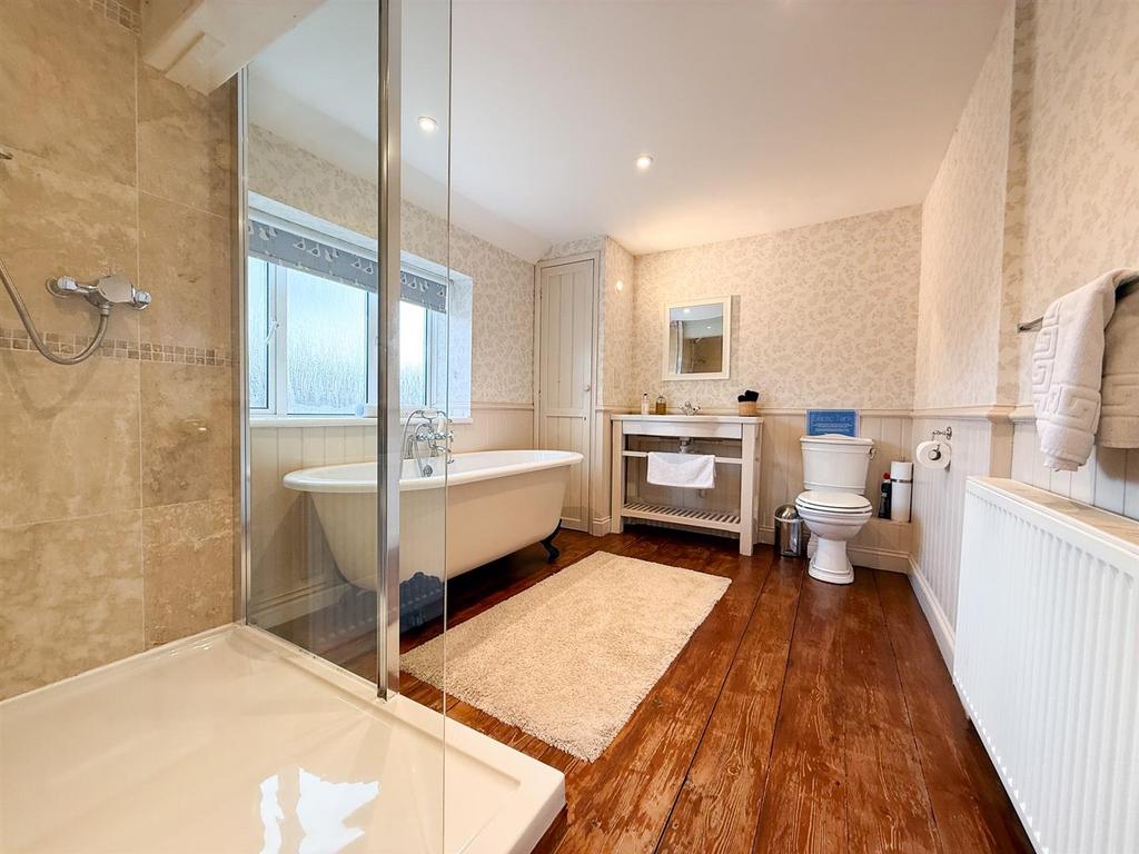 Bed 5 En Suite