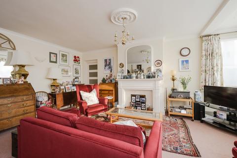 undefined, Lake Close, Wimbledon SW19