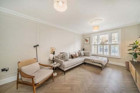 3 bedroom terraced house for sale, Nutfield Road, London SE22
