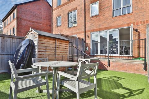 undefined, Sandringham Drive, Hyde Park, Leeds