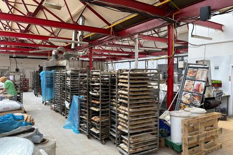 Warehouse to rent, West Rd London N17 0QT