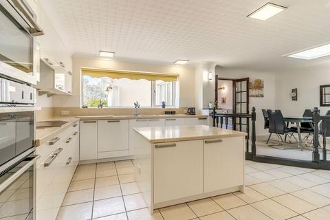 5 bedroom detached house for sale, Glasllwch Lane, Newport, NP20