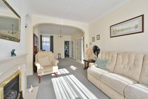 3 bedroom end of terrace house for sale, Euston Avenue, Watford, WD18