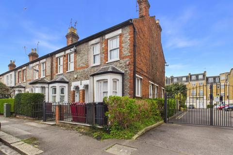 2 bedroom flat for sale, De Montfort Road, Reading, RG1