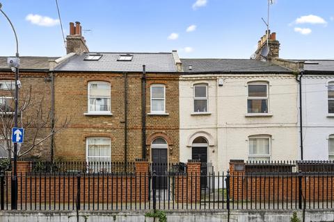 4 bedroom terraced house for sale, Leamore Street, London