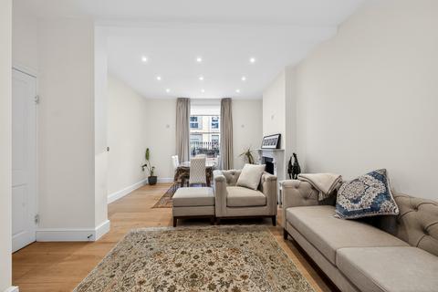 4 bedroom terraced house for sale, Leamore Street, London