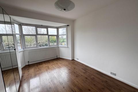4 bedroom semi-detached house to rent, Girton Avenue, Kingsbury, NW9
