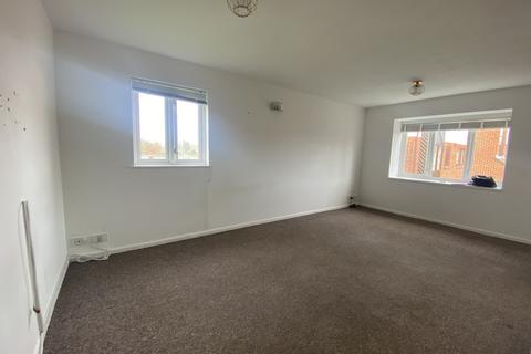 1 bedroom flat to rent, Brimfield Road, Purfleet-on-Thames, RM19