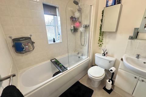 undefined, Avill Crescent, Taunton, TA1