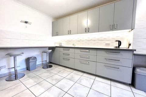 undefined, Grove Green Road, London, E11