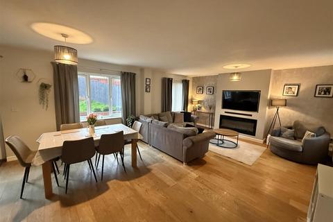 3 bedroom house for sale, Bryn Steffan, Lampeter