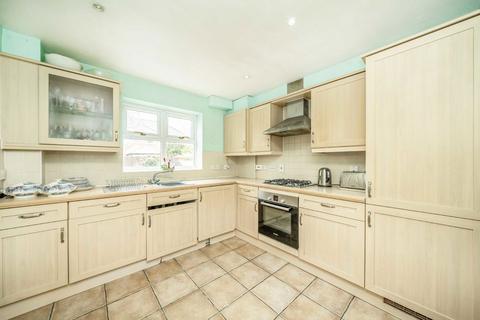 3 bedroom house for sale, Nursery Gardens, Hampton TW12