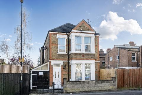 4 bedroom detached house for sale, Rutland Walk, Catford, London, SE6