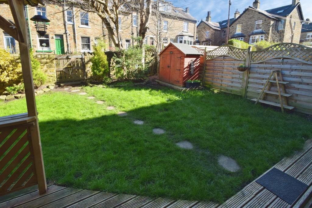 07475d16-Garden 204