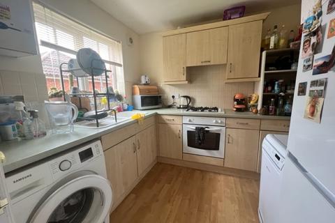 3 bedroom semi-detached house to rent, Baird Close, Yaxley, Peterborough