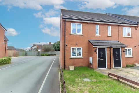 3 bedroom end of terrace house for sale, Compton Road, Wellingborough NN8
