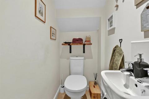 undefined, Suskers Close, York