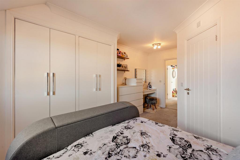 8682846-interior18-800.jpg