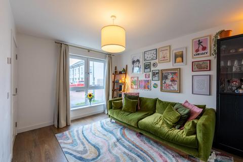 3 bedroom townhouse for sale, Lakeview Grove, Glasgow, G33 1FU