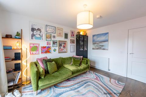 3 bedroom townhouse for sale, Lakeview Grove, Glasgow, G33 1FU
