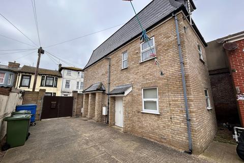 3 bedroom apartment for sale, Wellington Road, Great Yarmouth