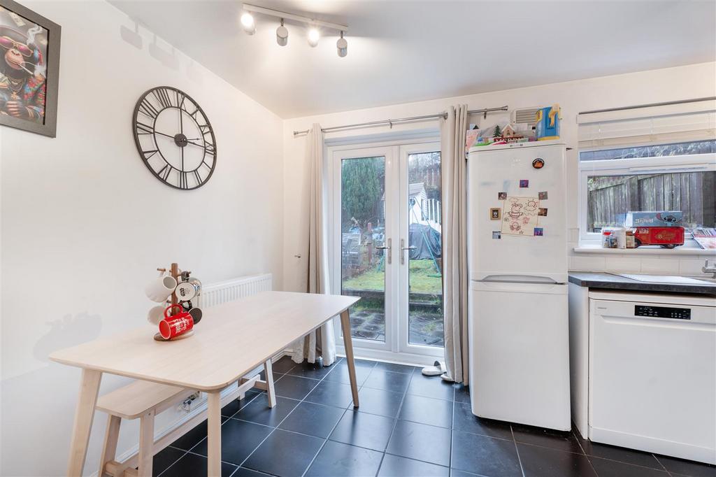 Kitchen 4