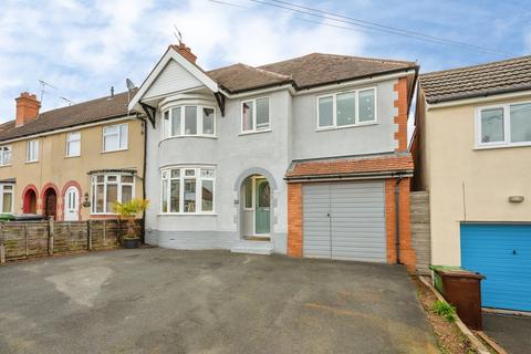 4 bedroom end of terrace house for sale, Bruce Road, Kidderminster
