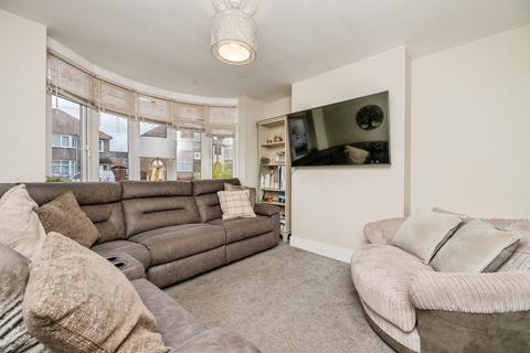 4 bedroom end of terrace house for sale, Bruce Road, Kidderminster