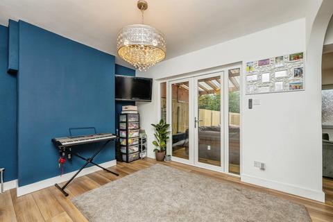 4 bedroom end of terrace house for sale, Bruce Road, Kidderminster