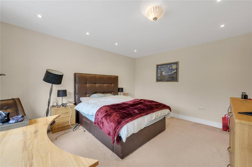 The-ridgeway-golders-green-nw11