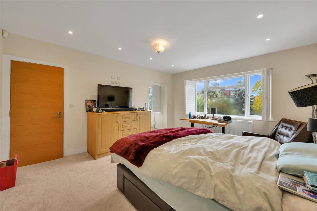 The-ridgeway-golders-green-nw11