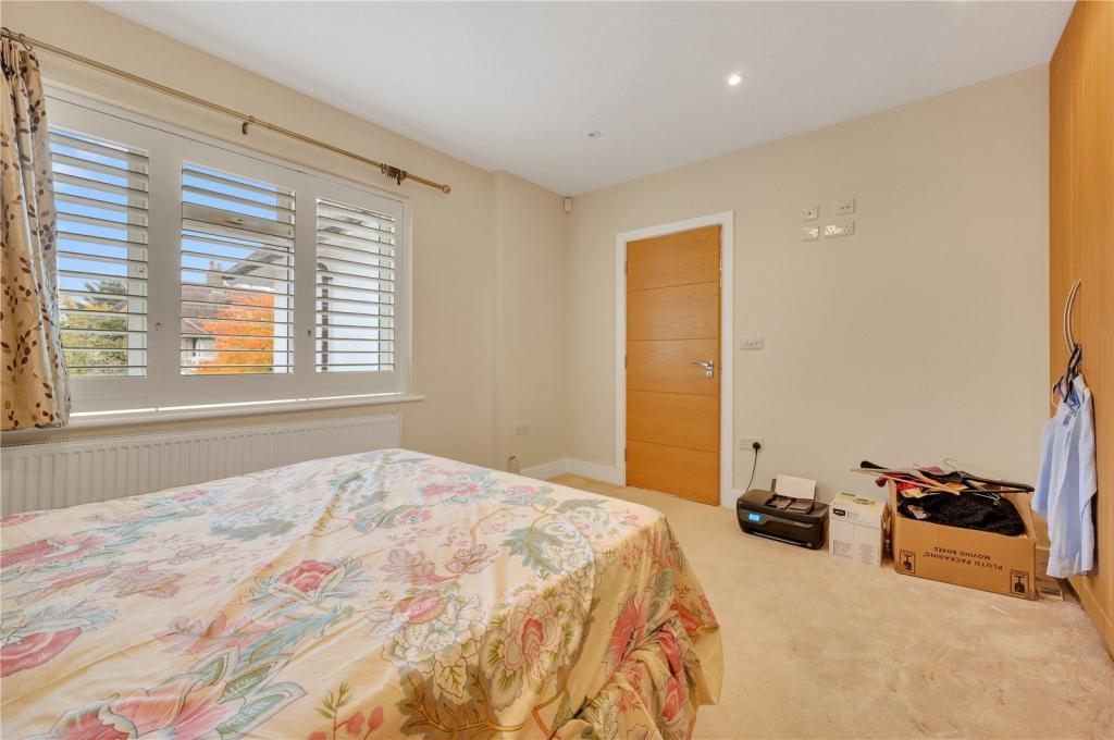 The-ridgeway-golders-green-nw11