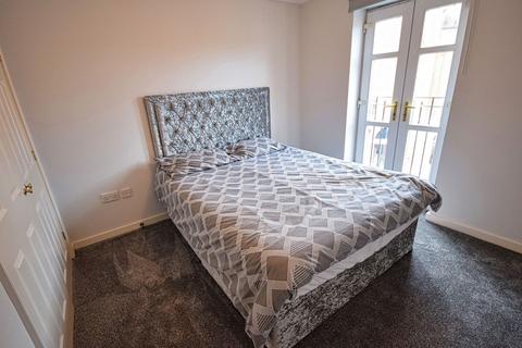 2 bedroom apartment to rent, Main Street, Solihull B90